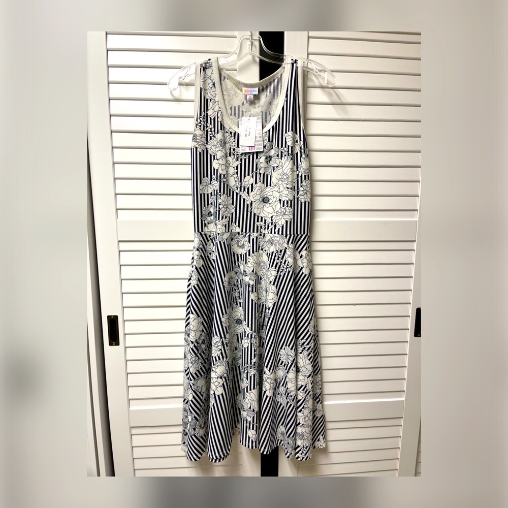 LuLaRoe Nicki